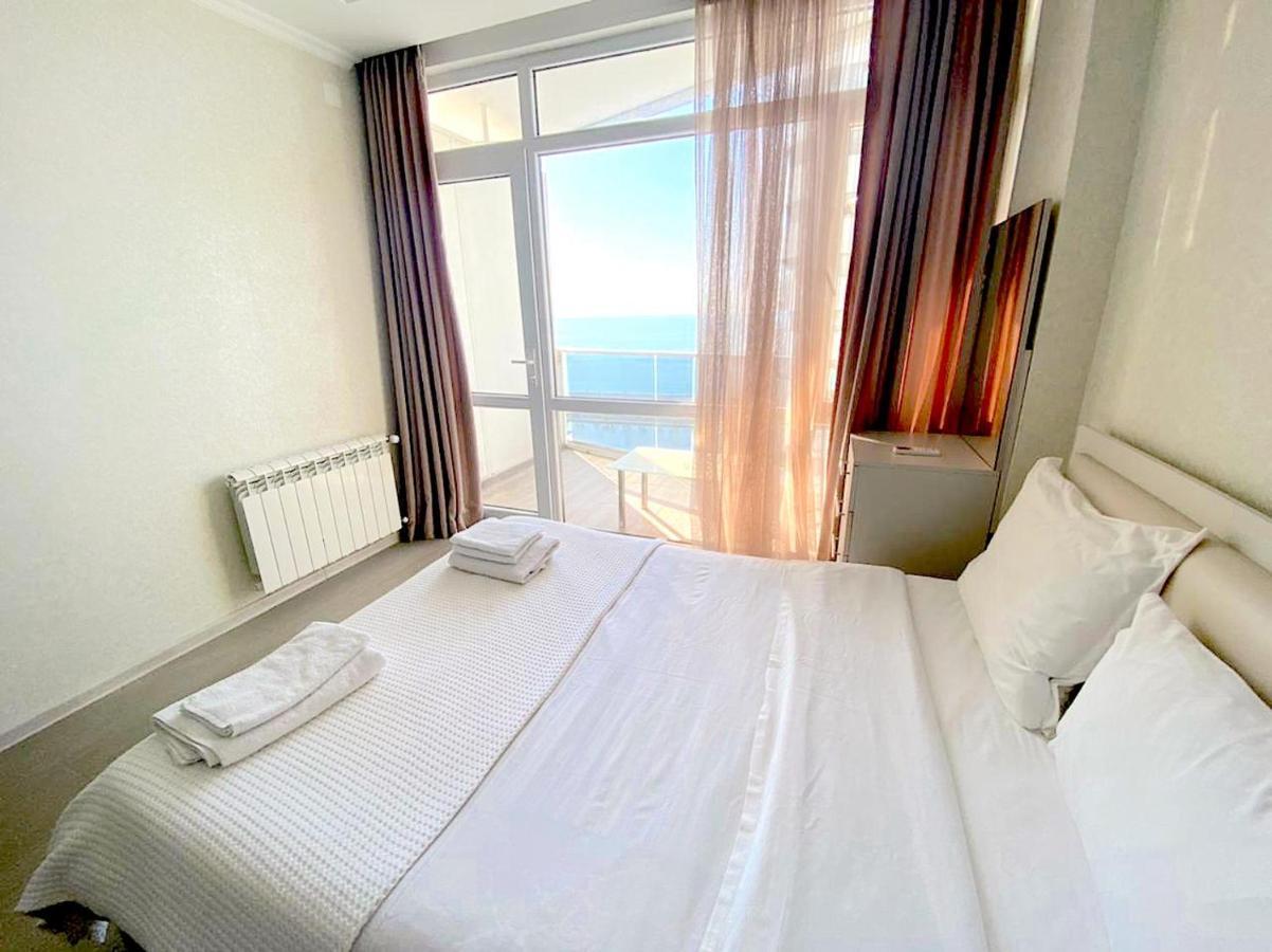 Cozy Studio Apartment-Sea View Batumi Luaran gambar